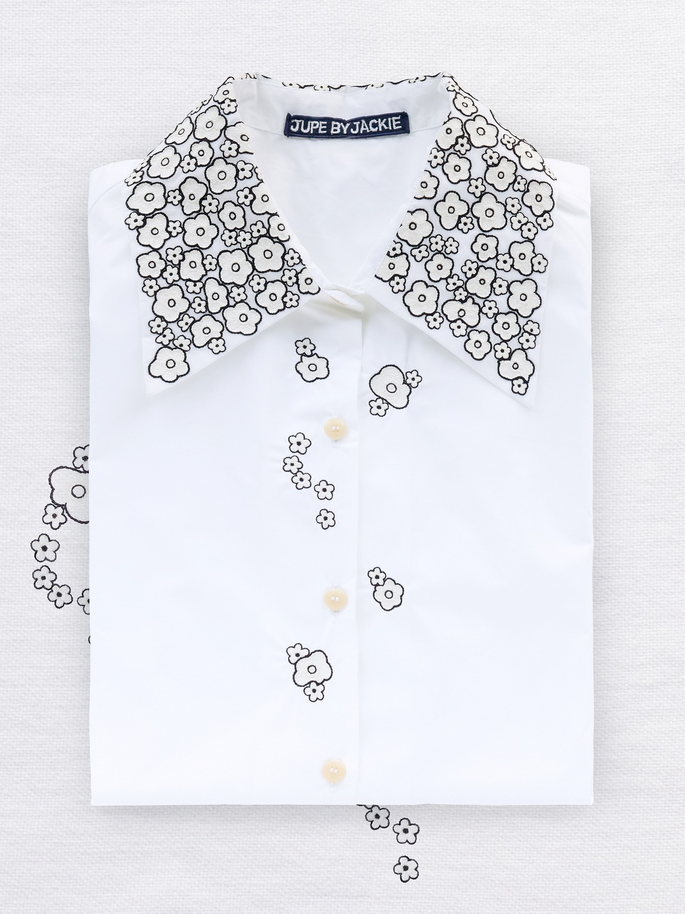 ジュップバイジャッキー　トップス　ホワイト　ブラウス jupe by jackie（ジュープバイジャッキー） ブラウス シャツ Jupe by